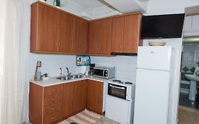 A Beautifull 2Nd Floor Apartment Close To The Port
