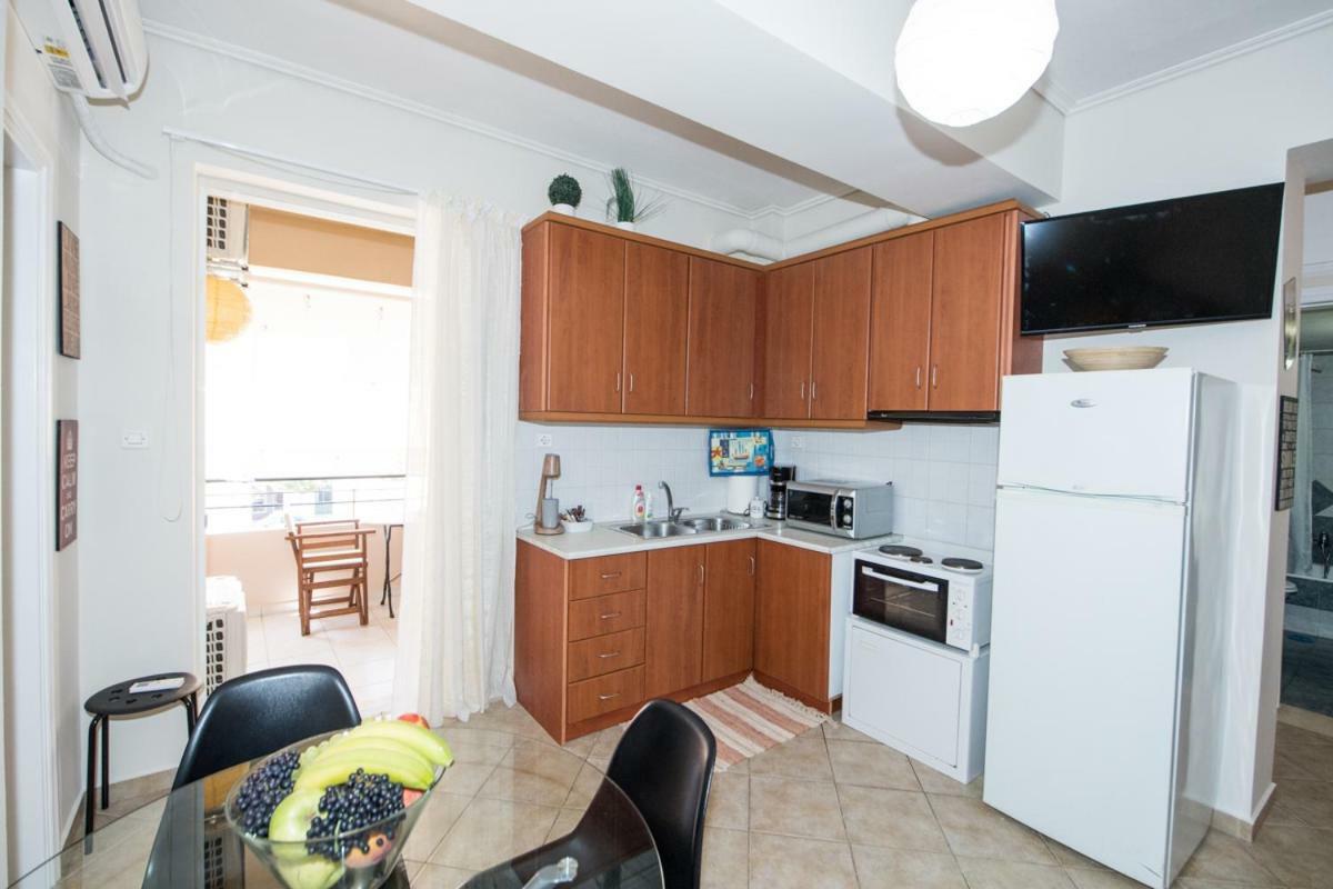 A Beautifull 2Nd Floor Apartment Close To The Port Kalamata Extérieur photo